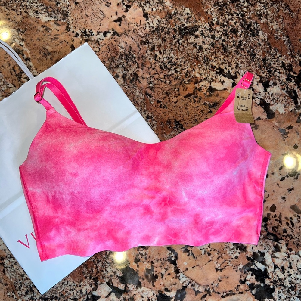 Victorias Secret PINK Ultimate Lightly Lined Sports Bra Pink M Medium New